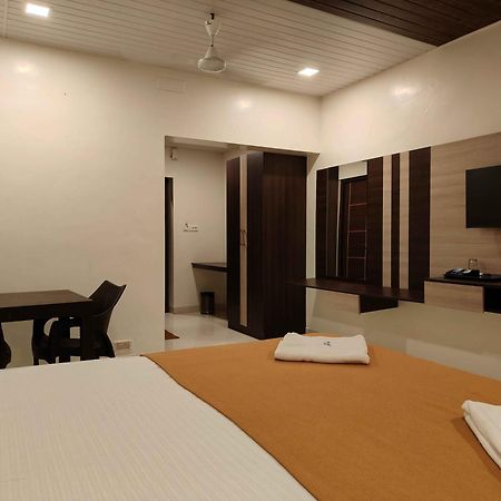 Park Inn Beach Resort Chennai Exterior foto