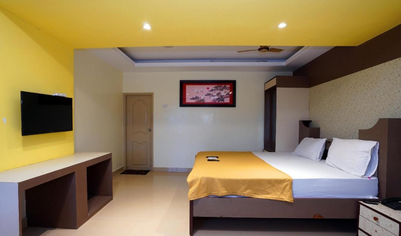 Park Inn Beach Resort Chennai Exterior foto