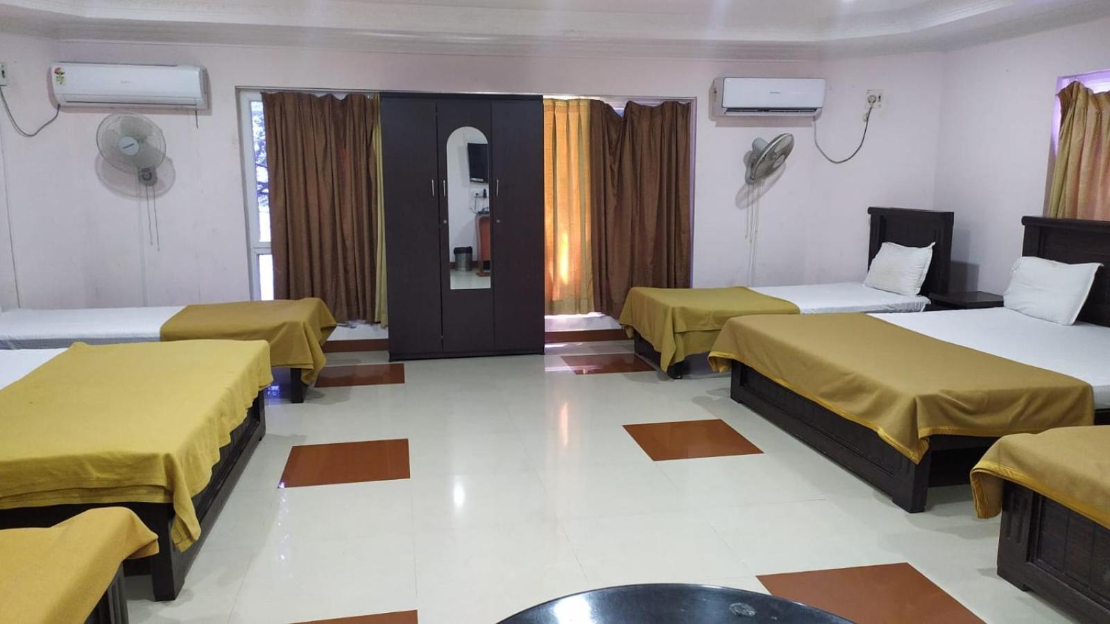 Park Inn Beach Resort Chennai Exterior foto